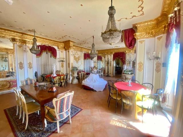 Prestigioso complesso residenziale in vendita Piazza Umberto I, 5, San Martino in Pensilis, Molise