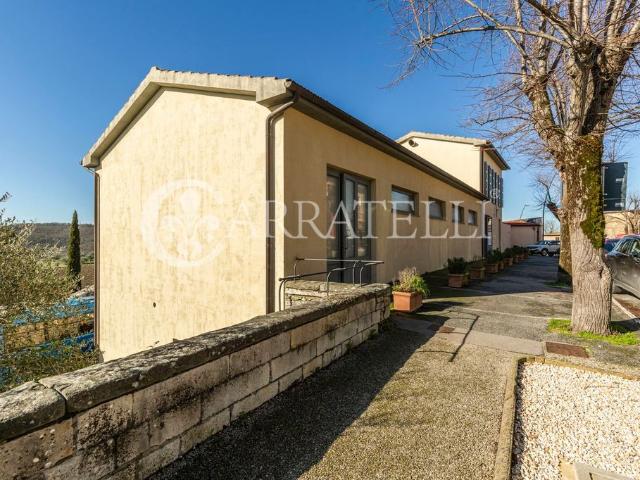 Prestigioso complesso residenziale in vendita Radda in Chianti, Italia