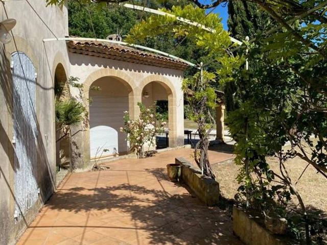 Prestigieuse maison de campagne de 160 m2 en vente Saint Cannat, Provence Alpes Côte d'Azur