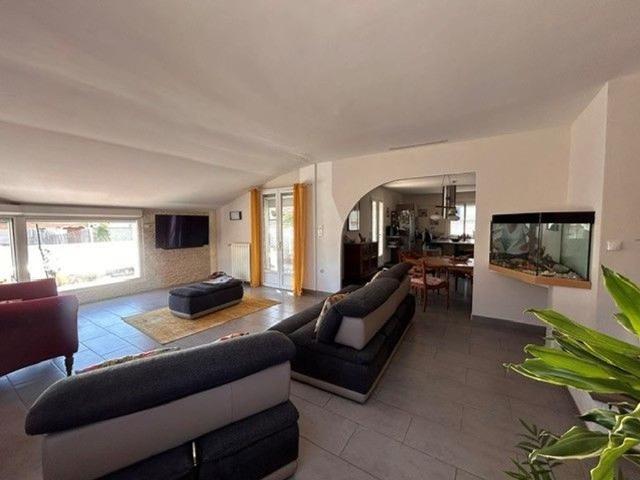 Prestigieuse Maison en vente Poussan, France