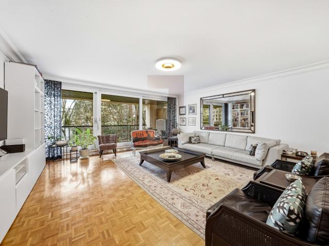 Prestigieux appartement traversant à Champel Leonard Properties SA
