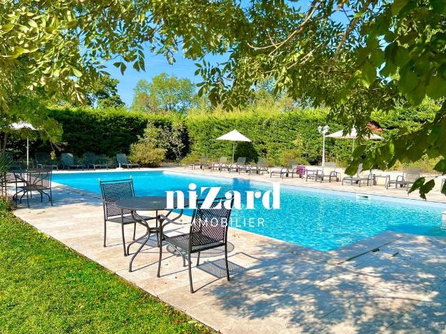 Prestigieux château en vente Agen, France