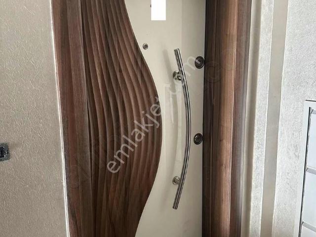 Prestij Caddesi Üzerinde 3+1 Önü Açık Ferah Daire Çift Cephe