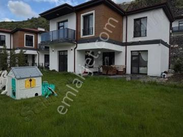 Prestij Gyo I Becen Mh. 3.5+1 Bağımsız Hemen Oturulur Lüks Villa