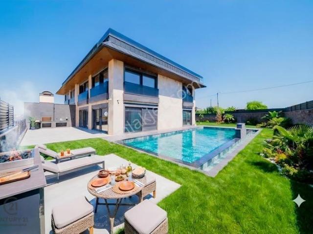 Prestij Ve Konfor Arayanlara  Selimpaşa'nın En Lüks Villası