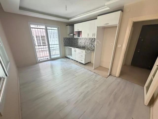 Prestij'den Barbaros'ta İçi Yapılı Geniş Oturumlu 2+1 Daire
