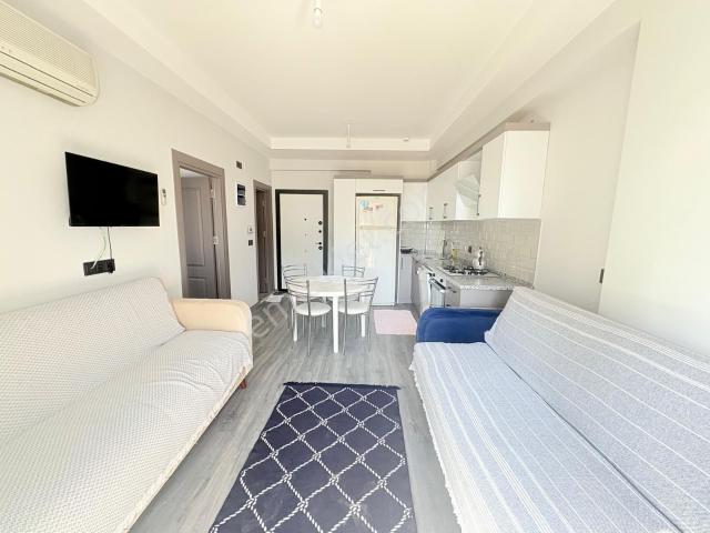 Prestij'den Limonlu'da Havuzlu Sitede Eşyalı Satılık 1+1 Daire