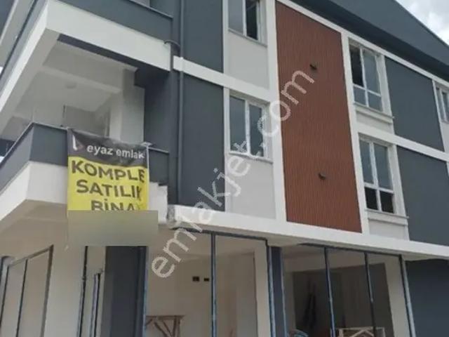 Prestijli Lokasyonda Komple Satılık Bina