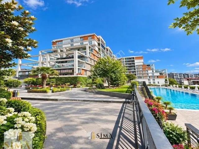 Prestijli Site İçerisinde Metrobüse Yakın Eşyalı Fırsat Daire