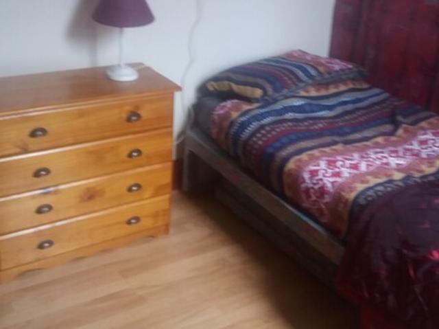 Prestwich, Kirkhams, ENGLAND, GB | Room for rent #157270493 | Rentberry