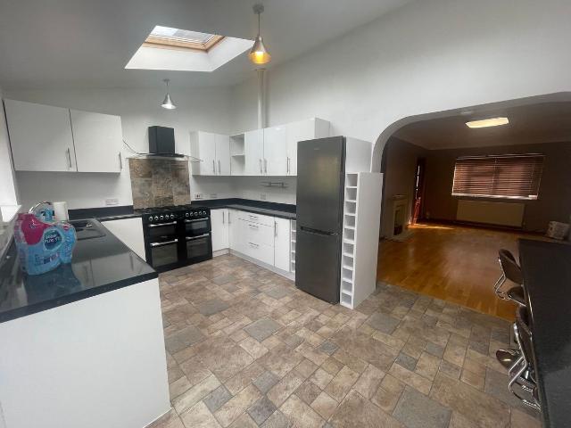 Prestwood, Slough SL2, 3 bed terraced house to rent, £2,250 pcm | PrimeLocation