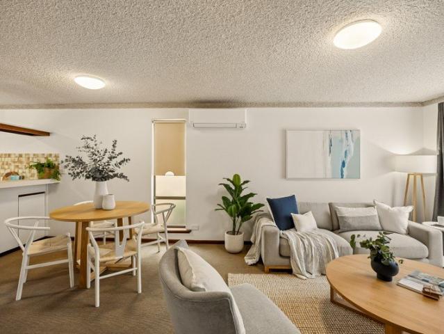 Privacy, Light and Location with a Covetable Courtyard