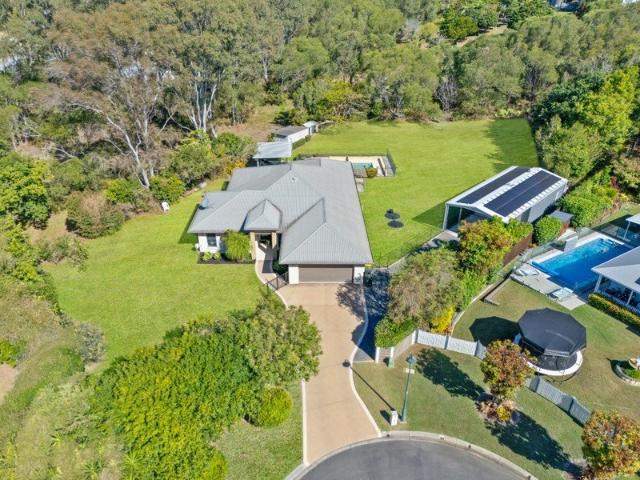 Privacy, Space & Lifestyle in a Peaceful Cul de Sac