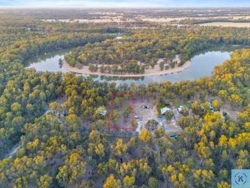 Privacy, Space & Serenity in a Sought After Estate