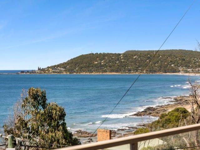 PRIVACY, VIEWS AND MODERN LUXURY!