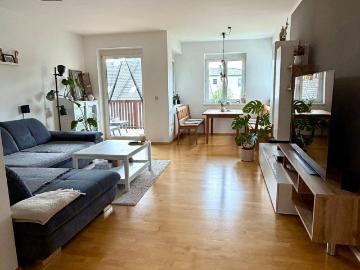 PRIVATVERKAUF Helle 3 Zimmer Wohnung mit Balkon & TG Platz in ruhiger Lage