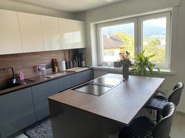 Privatverkauf provisionsfrei! Exklusiv sanierte 3,5 Zimmer Wohnung in Bludenz – 85 m² verglaster 7 m² Balkon