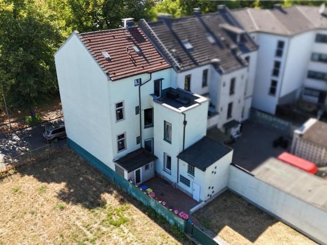 Privatverkauf | 3 Familienhaus – 2 Wohnungen frei