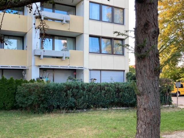 Privat 3 Zimmer Wohnung in Unterhaching | Balkon | Stellplatz
