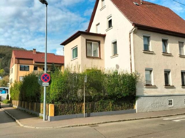 Privat! 3 Familienhaus mit großem Garten u. Entwicklungspotenzial