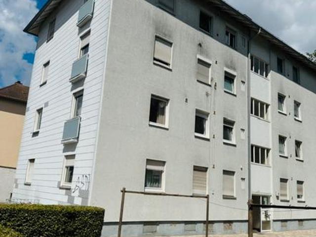 Privat 4 Zimmer Eigentumswohnung mit Balkon und Garage