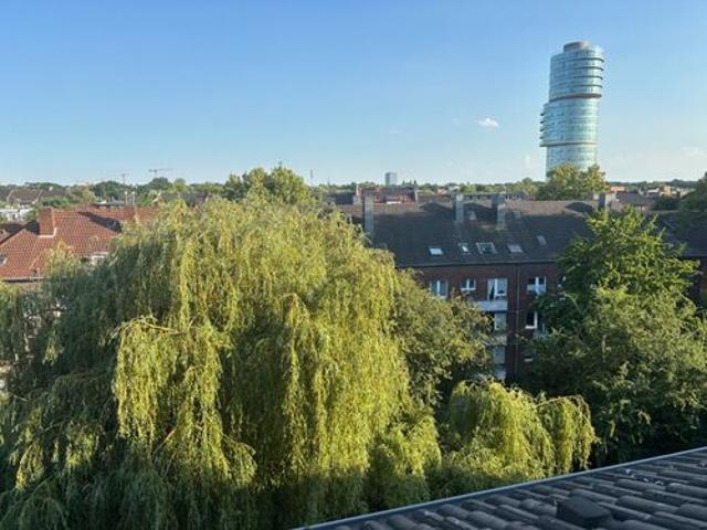 PRIVAT: Moderne 2,5 Zi. Dachgeschoss Wohnung in ruhiger zentraler Top Lage Alsenviertel, ohne Balkon