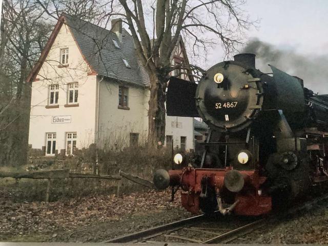 Privat: Schöner denkmalgeschützter Bahnhof in Eichen Nidderau