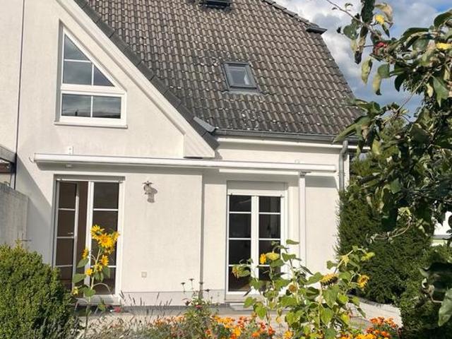PRIVAT Raumwunder Doppelhaushälfte in Berlin Mahlsdorf