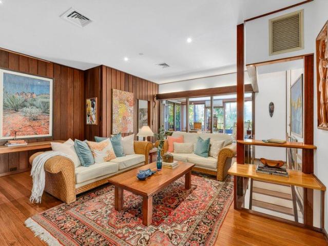 Private Mid Century Haven In The Heart of Avalon Beach