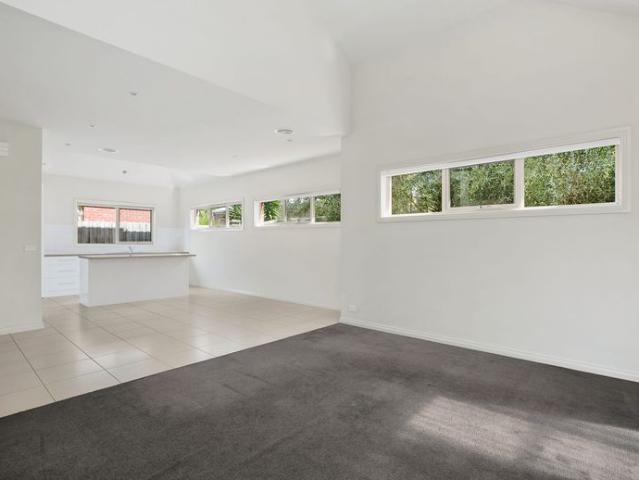Private Modern Townhouse of Generous Proportions