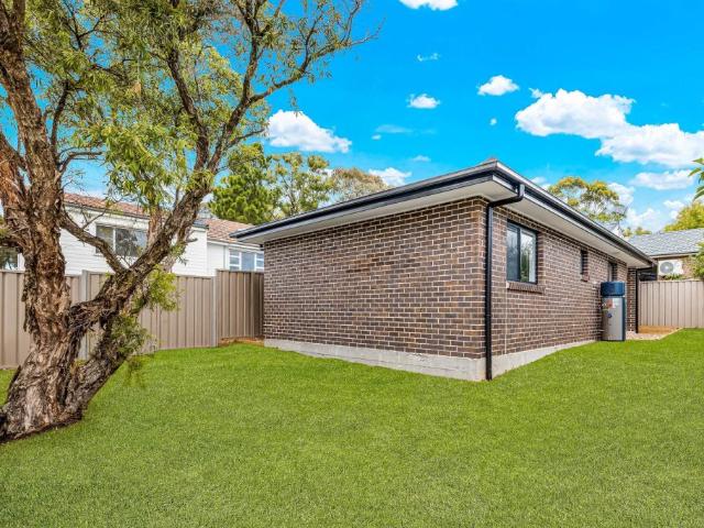 Private & Modern Granny Flat in a Convenient Location