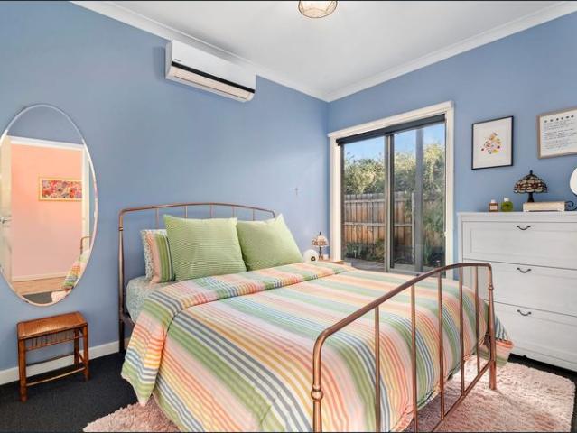 Private, Modern & Perfectly Located Single Level Home