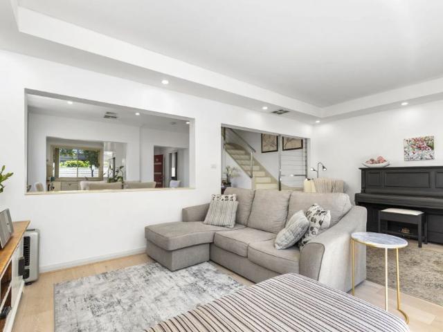 Private North East Aspect – Boutique Townhome in Prime Position