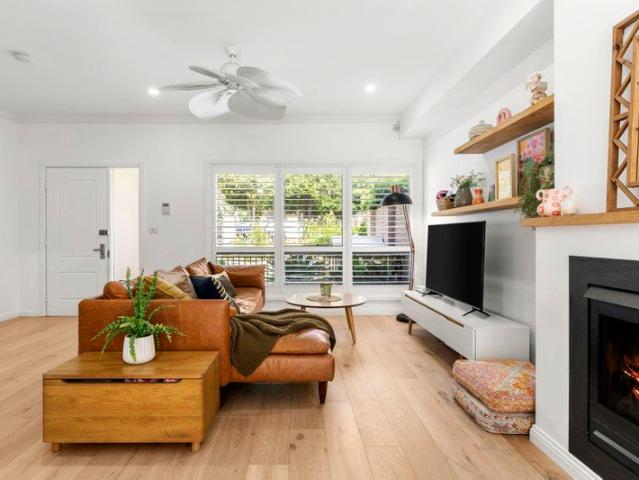 Private North Facing Townhouse