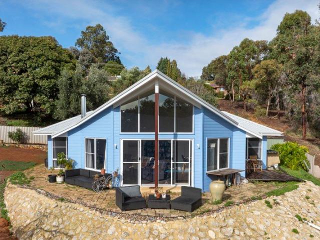 Private, North Facing Haven with Panoramic Views