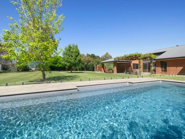 Private oasis opposite the golf course