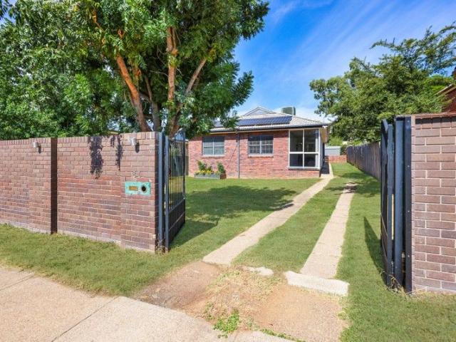 Comfort, Character & Convenience in the Heart of West Tamworth