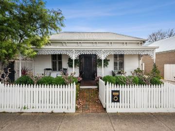 Private Oasis in the Heart of Geelong West