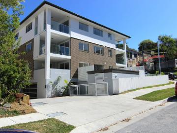Private One Bedroom Apartment in Prime Location
