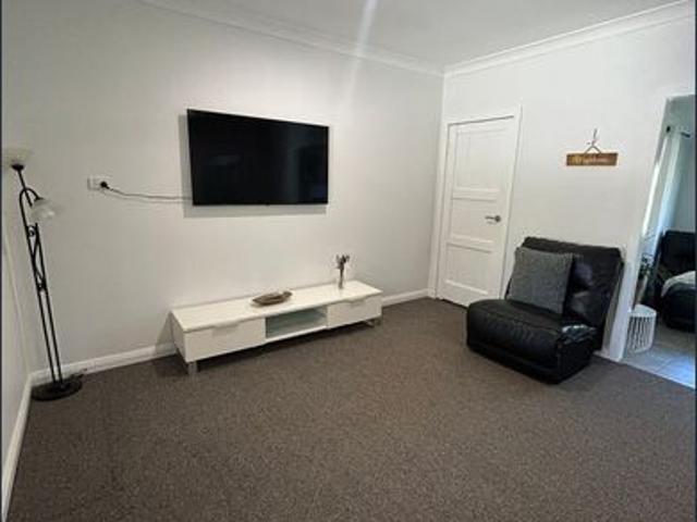PRIVATE ONE BEDROOM COTTAGE AT CAMP MOUNTAIN BRISBANE