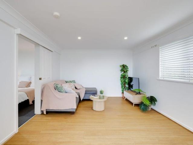 Private One Bedroom Granny Flat