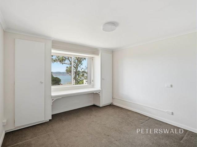 Private one bedroom residence with stunning river views