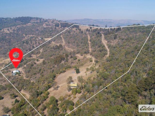 Private Acreage Escape With Breathtaking Views!