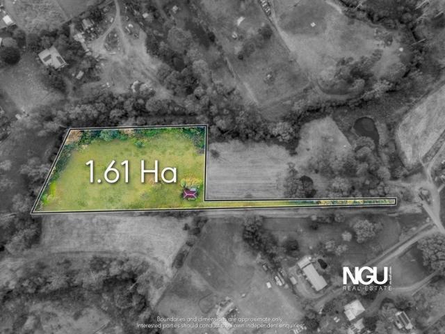 PRIVATE ACREAGE, EXCEPTIONAL SPACE & OUTSTANDING LIFESTYLE POTENTIAL