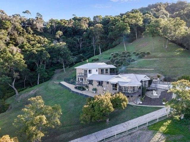 Private Acreage Oasis