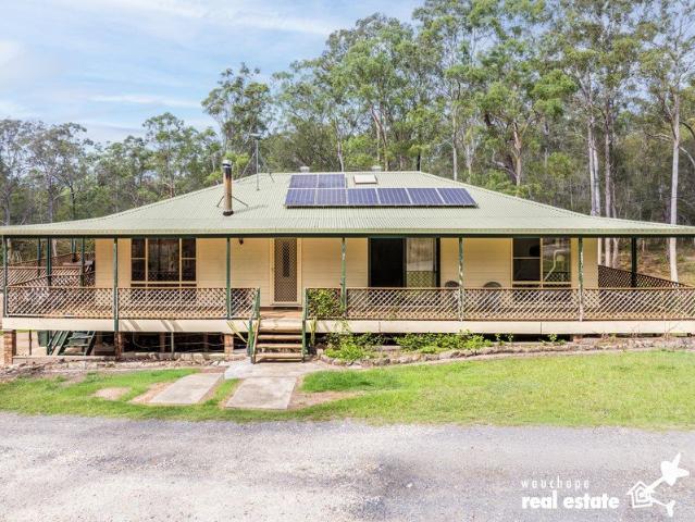 Private Acreage Living with Space, Comfort & Lifestyle Appeal