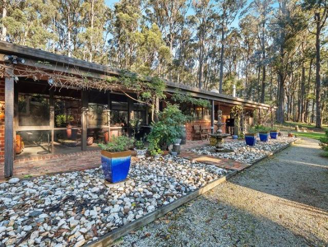 Private Acreage Living with Space, Serenity and Endless Potential. Access via Emerald Beaconsfield Road