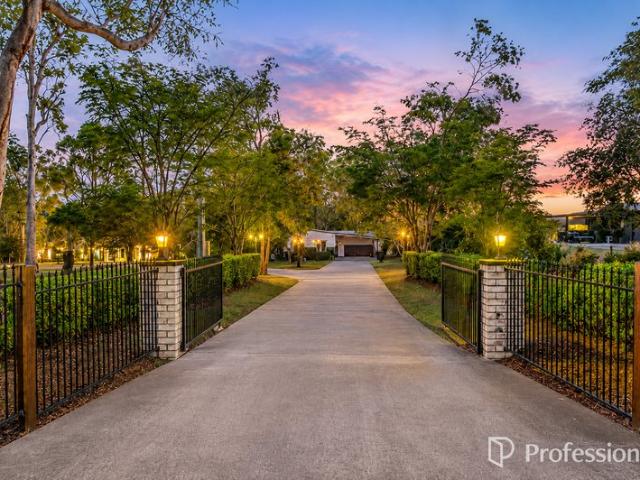 Private Acreage Luxury with Dual Living in Tamborine