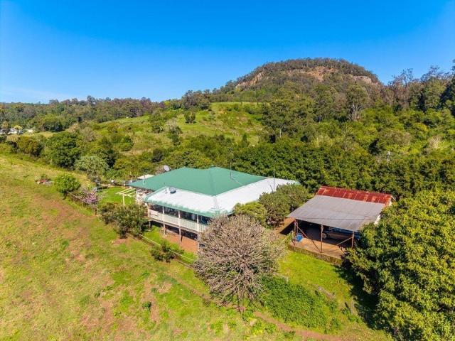 Private Acreage with Waterfalls, Creek & Country Views