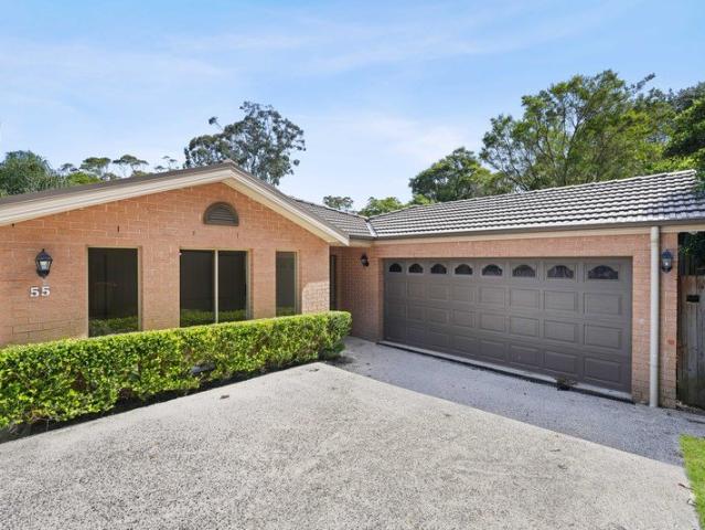 Private and tranquil oasis, awaiting a growing family